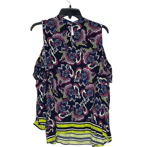 Crown & Ivy Cold Shoulder Top Size Curvy 0X Black Multi Floral Pattern Womens - Picture 10 of 10